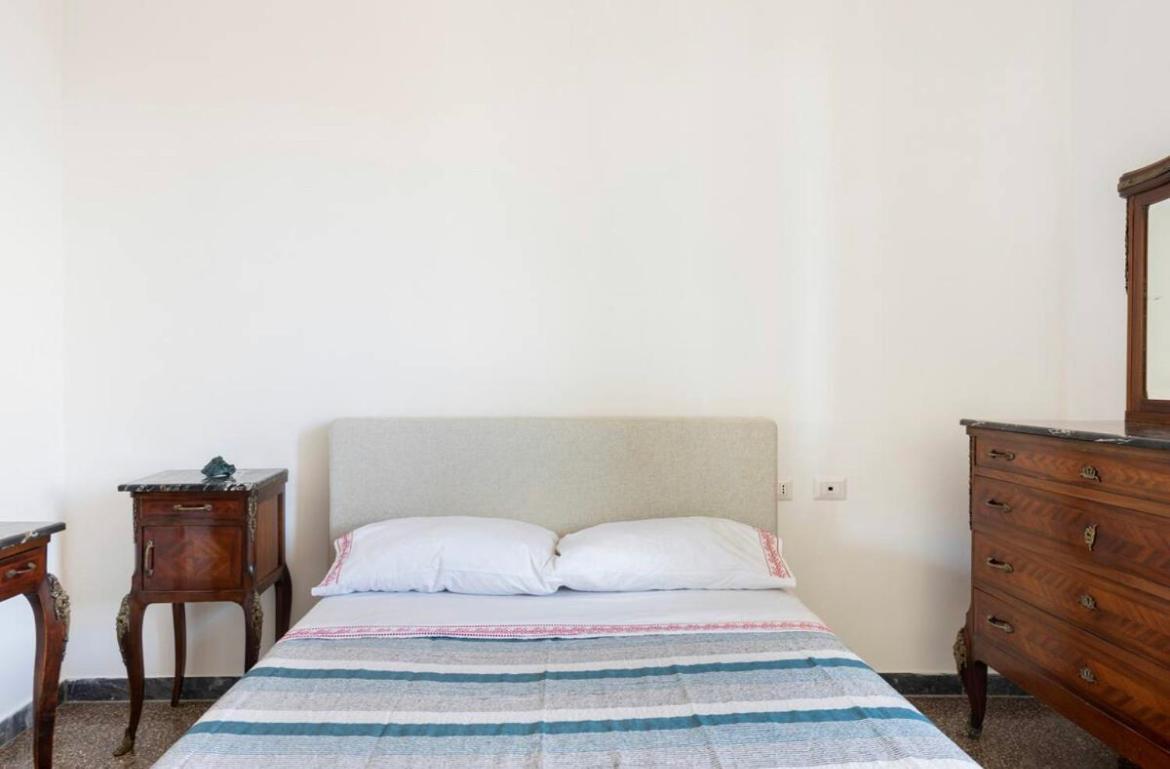Roma Private Rooms Exterior photo