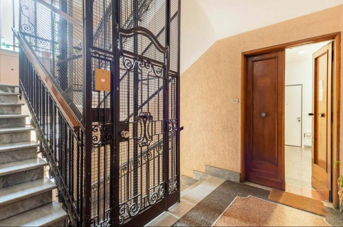 Roma Private Rooms Exterior photo